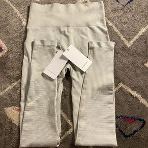 WOMENSBEST leggings.